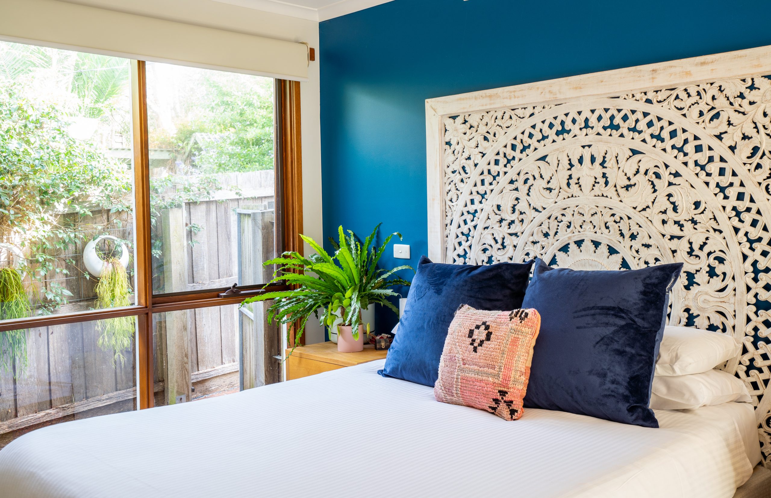 MASTER BEDROOM (22)